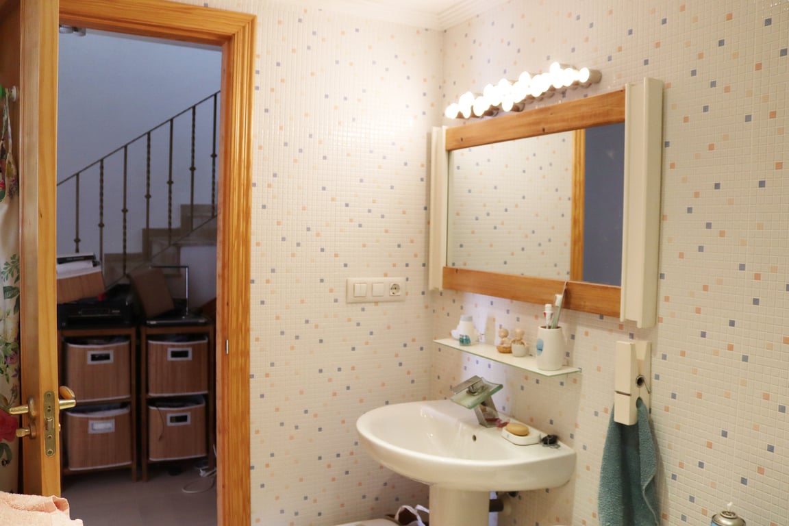 Property #RH20894 - 16