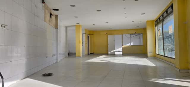 1-bed commercial space in Alfas del Pí, 147m²