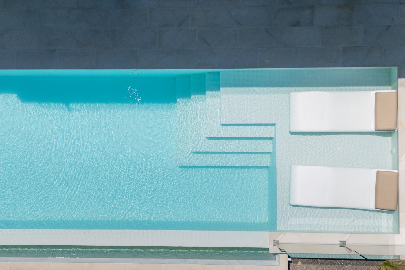 Villa exclusiva y moderna en Jávea con vistas al mar