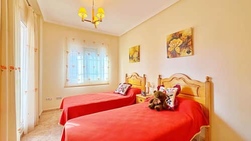 Rijwoning met 3 slaapkamers in Orihuela Costa — foto 23
