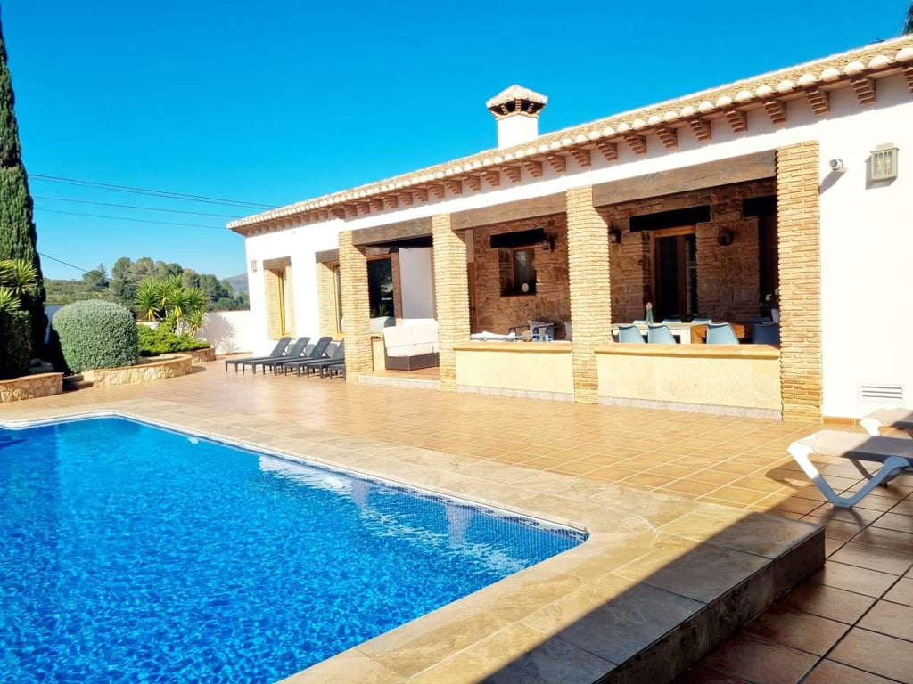 1 · Lliber ·  1.500.000€€ 1 · Lliber ·  1.500.000€€