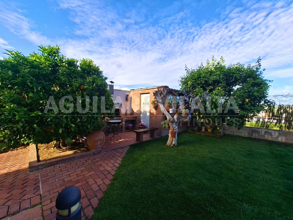 Exclusiva vivienda en Can Duran - 93