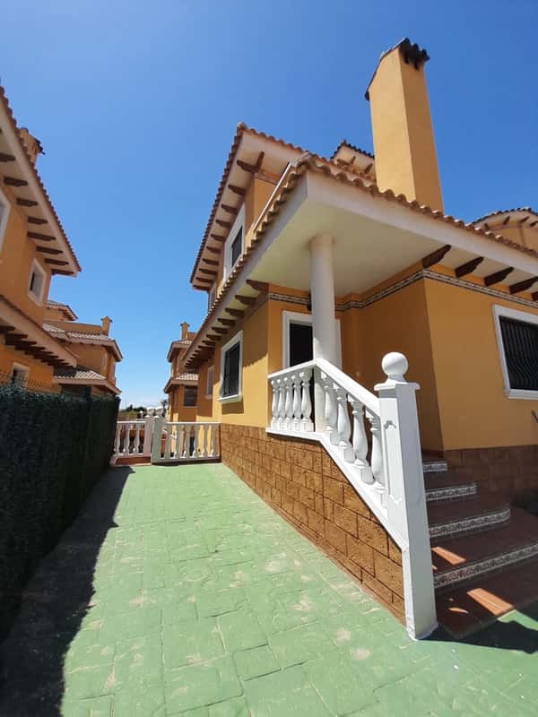 Villa met 5 slaapkamers in Ciudad Quesada