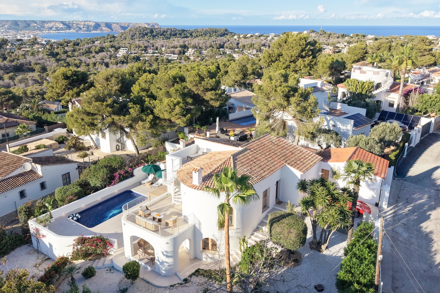 Isaac Albeniz- Contemporary Mediterranean Villa