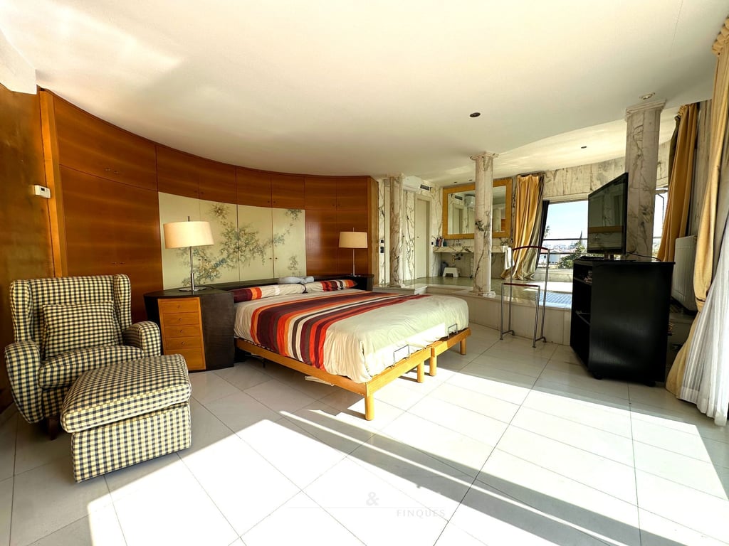 Exclusive villa in Can Teixidó with sea views - 67