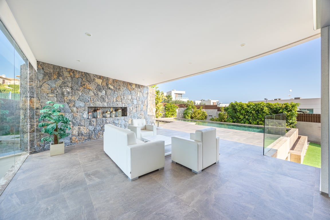 3-bed Villa in Finestrat photo 9