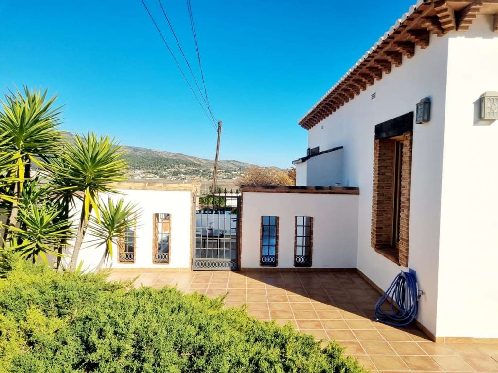 1 · Lliber ·  1.500.000€€ 1 · Lliber ·  1.500.000€€
