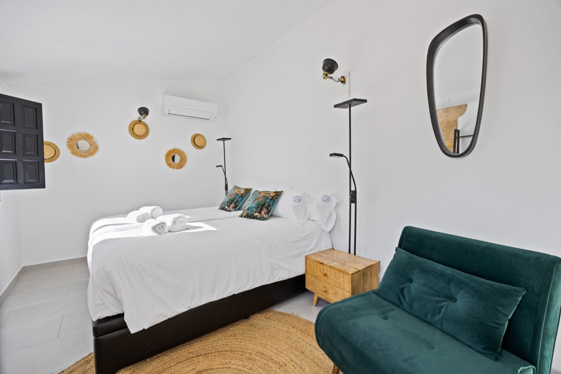 Villa reformada en la zona del montgo con casa independiente para invitados - 47