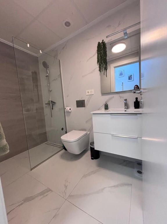 Property #RH21342 - 44