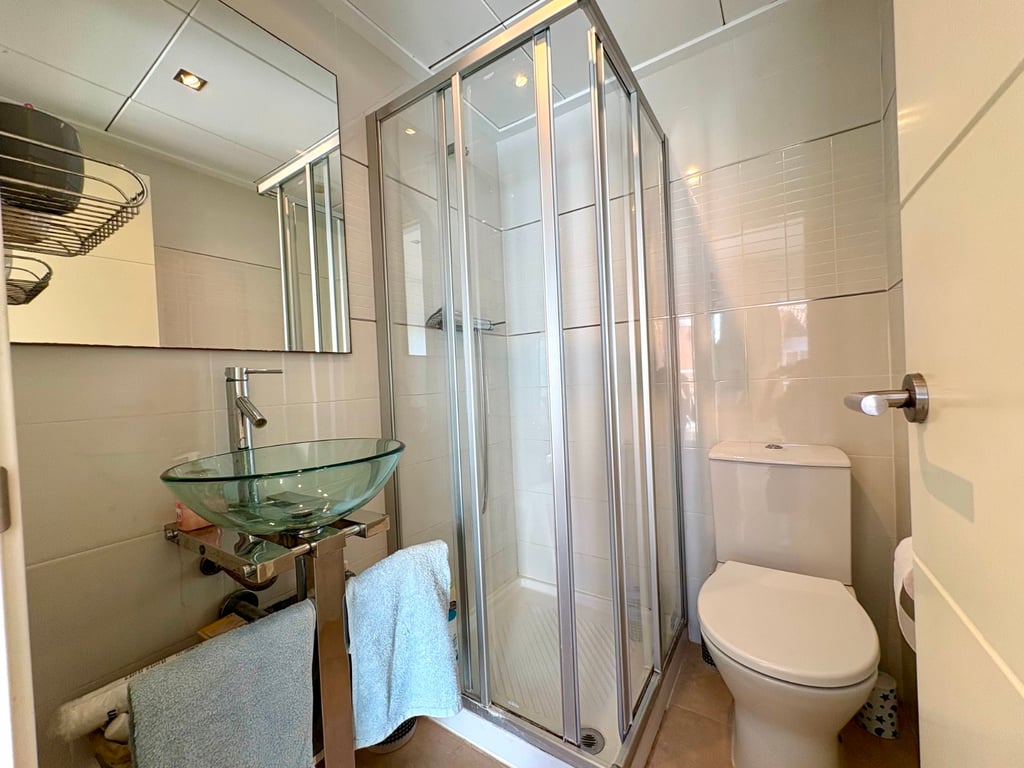 Property #RH20409 - 21