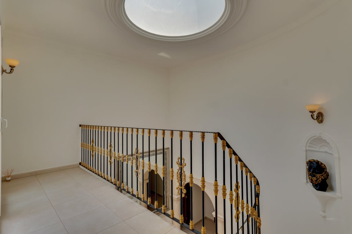 Villa con vistas abiertas en zona tranquila próxima al centro del pueblo de Jávea - 30