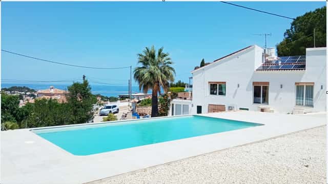 Villa Ibicenca con vistas panorámicas al Mar y a la Montaña en Dénia
