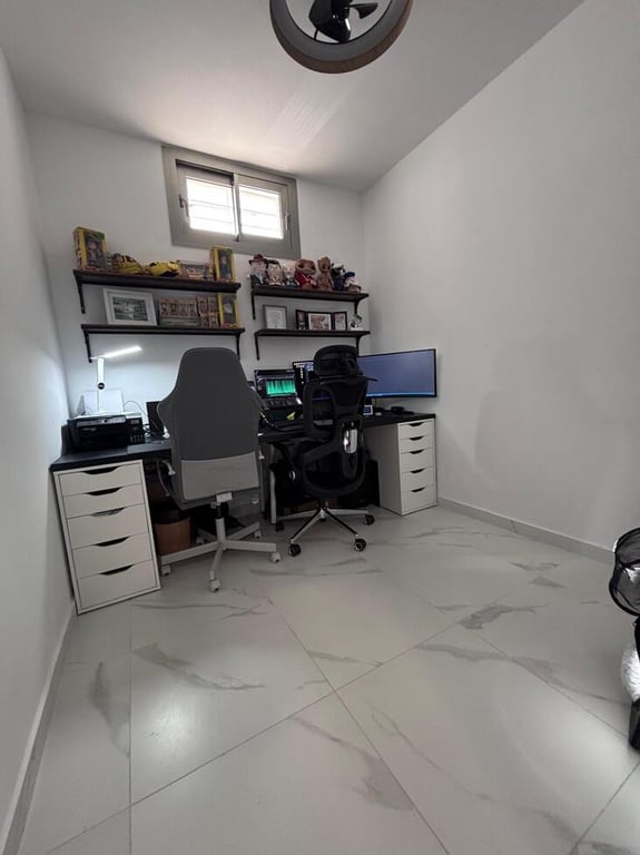 Property #RH21342 - 47