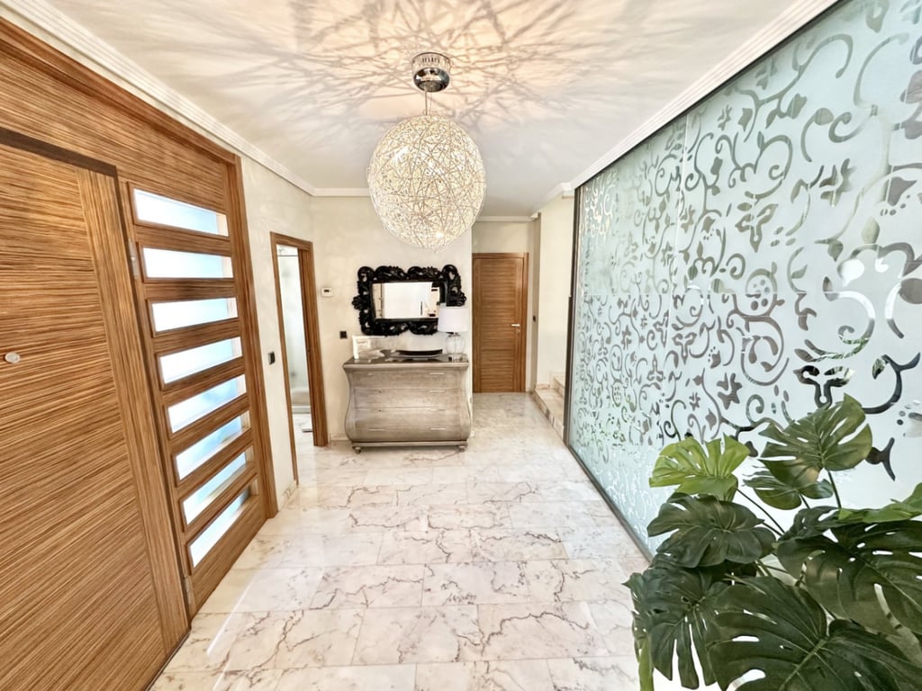 Espai, Llum i Disseny en una Casa Única a Pego - 9