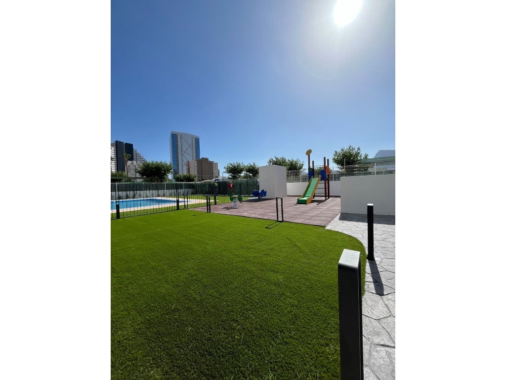 Unique sea-view tower apartments with communal pool in Costa Blanca — living room