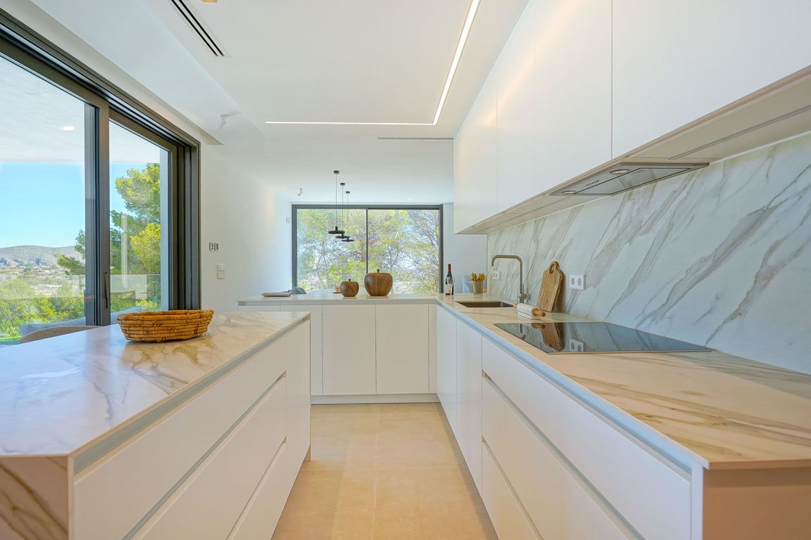 Property #RH21269 - 16