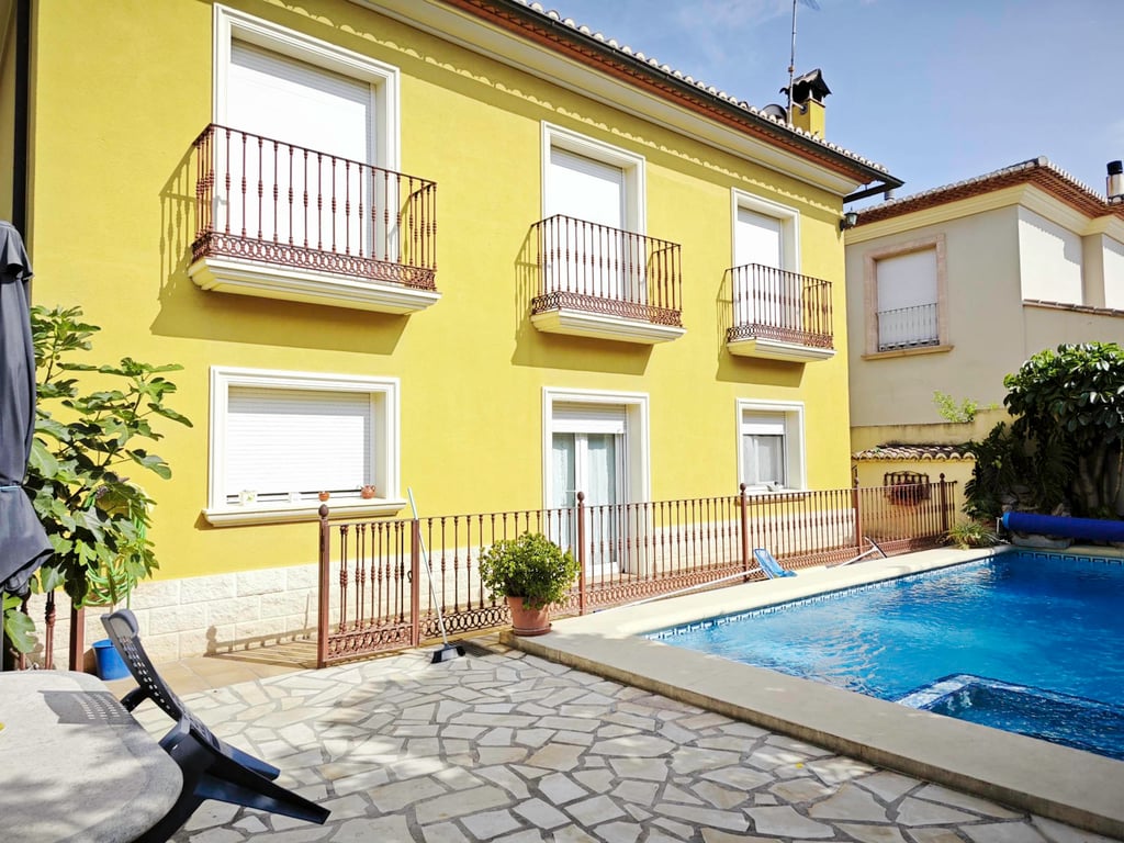 Villa de 270 m2 con piscina en venta en Pedreguer, zona residencial a un paso del centro - 31