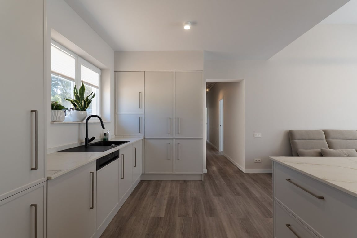 Property #RH21400 - 14