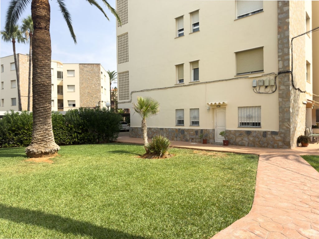 Apartamento en venta de 3 habitaciones con piscina en Denia - 27