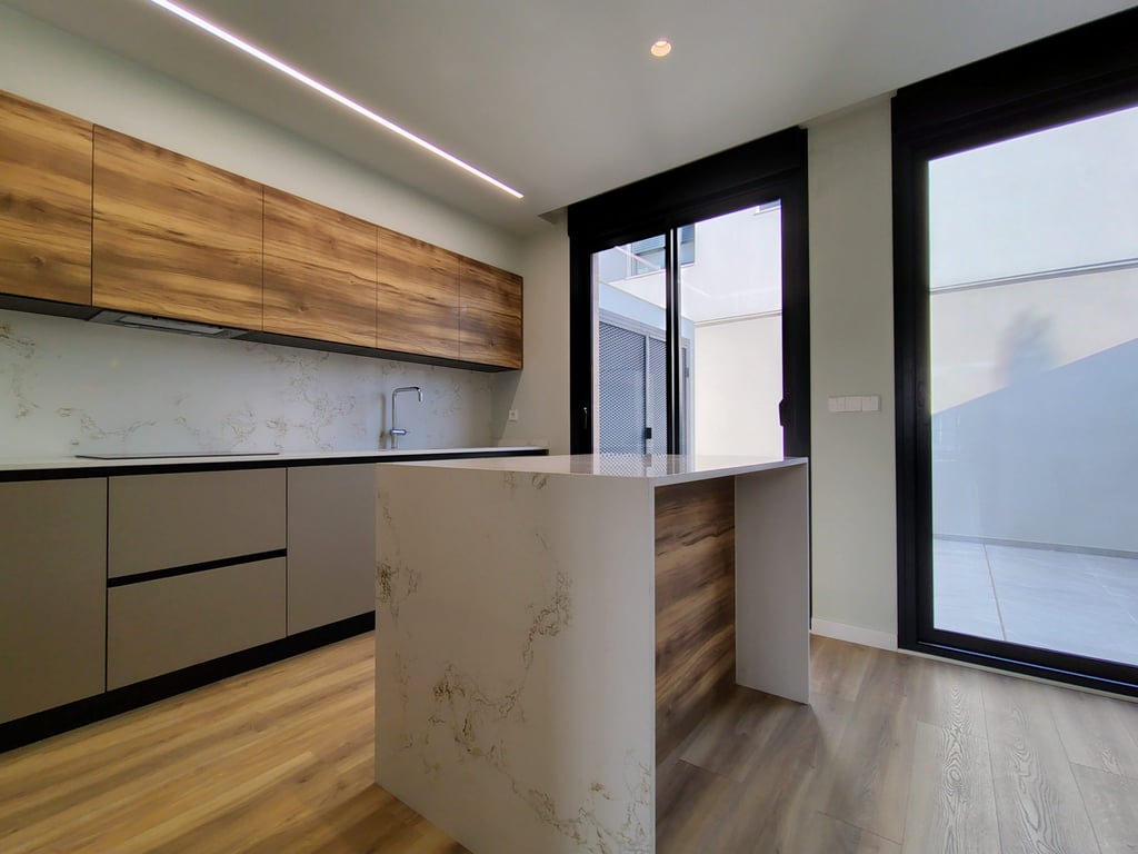 Property #RH20776 - 24