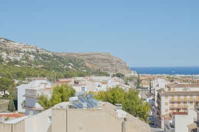 Property R4690255