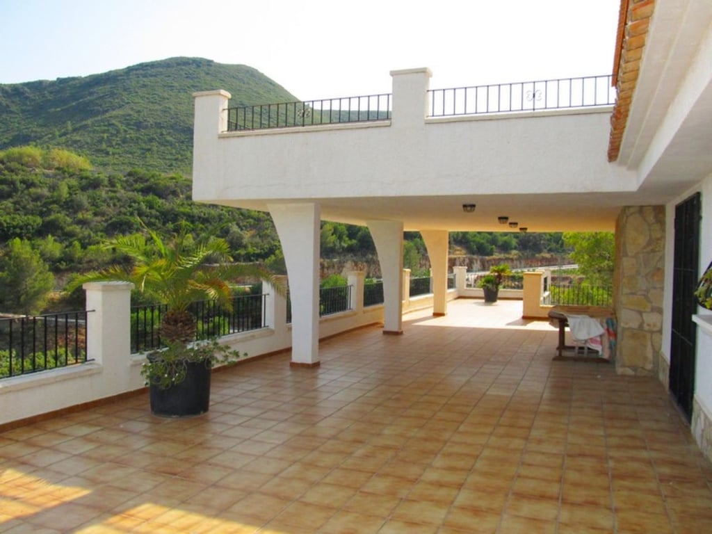 Finca amb plantacion d' alvocats a Forna - 9