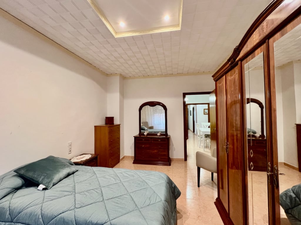 Amplio piso de 3 habitaciones en Pedreguer - 8