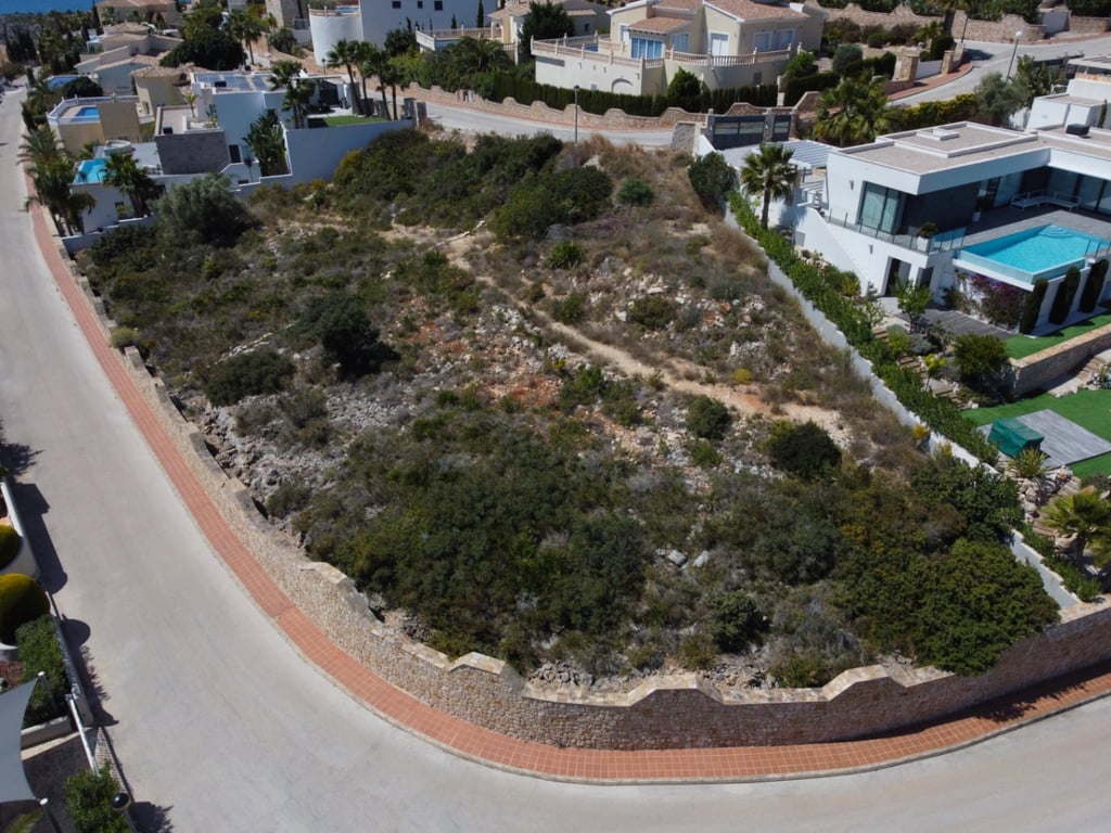 VILLA ARAL: Elegància Moderna als Liris | Refugi Davant del Mar amb Disseny Sostenible - 9