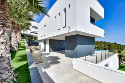 Property R4357066