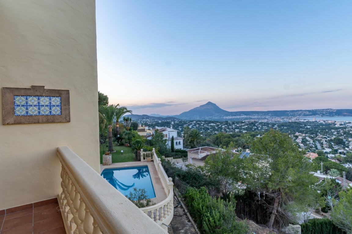 Villa a la venta con impresionantes vistas al mar - 32