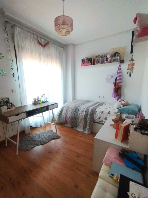 Property #RH20385 - 10