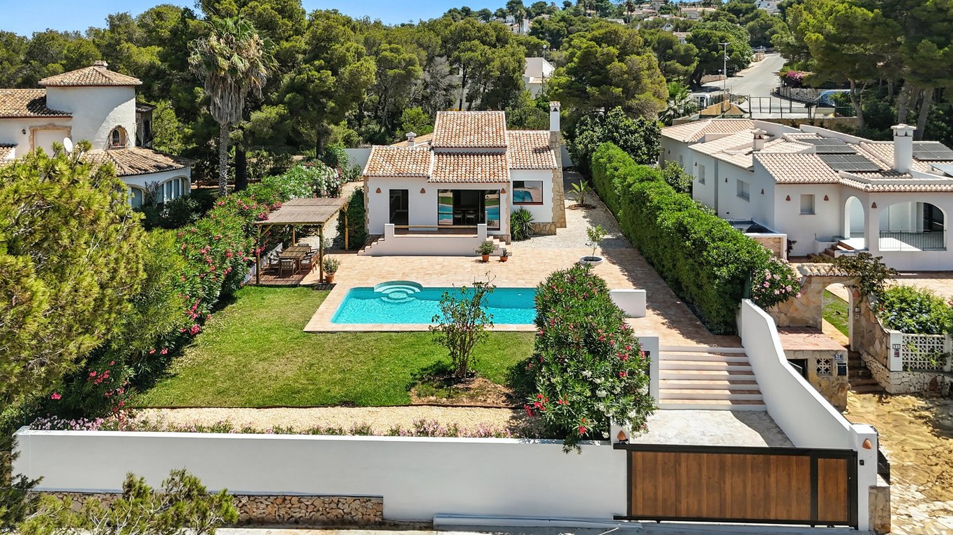 Venta. Chalet/Villa en Jávea