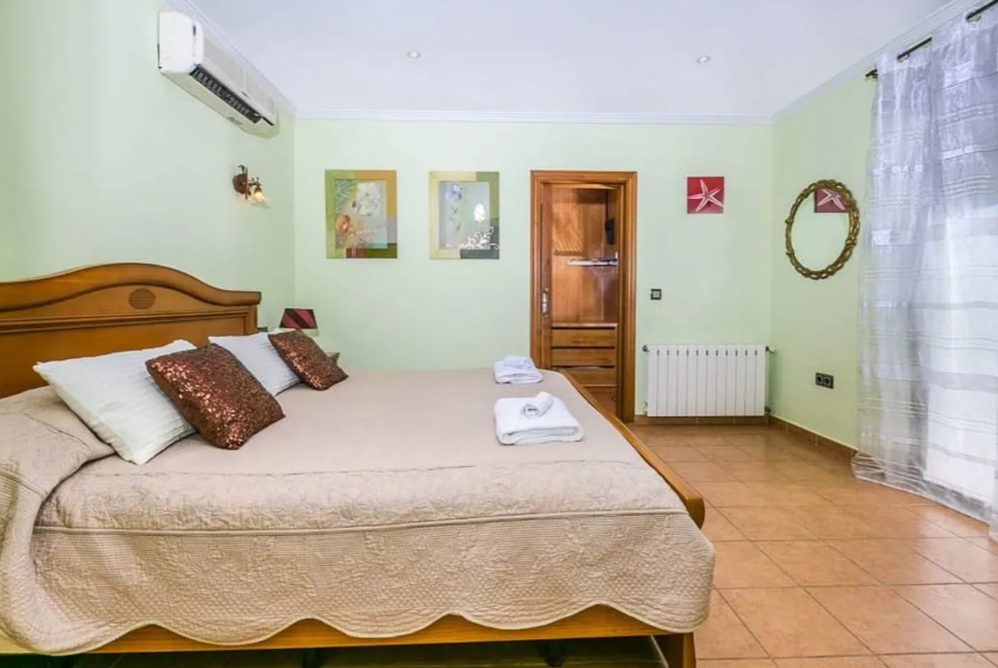 4-bed Villa in Teulada photo 15