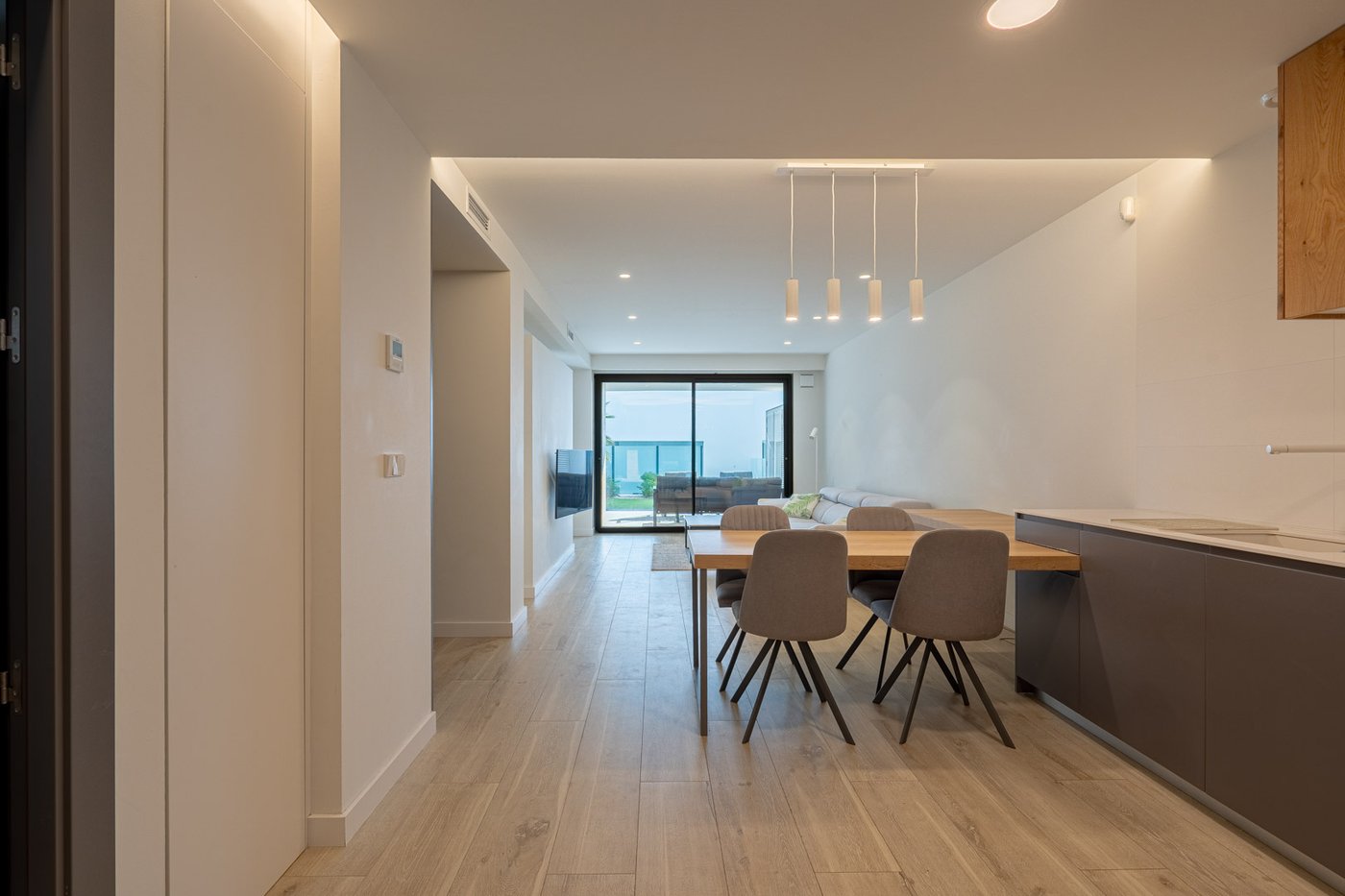 Villa Zirkonia — Sunny 2‑bedroom apartment in Cumbre del Sol