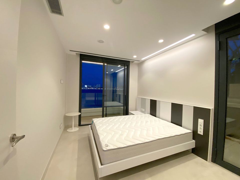 Ultimo duplex en venta en 1 linea de playa de Benidorm - 9