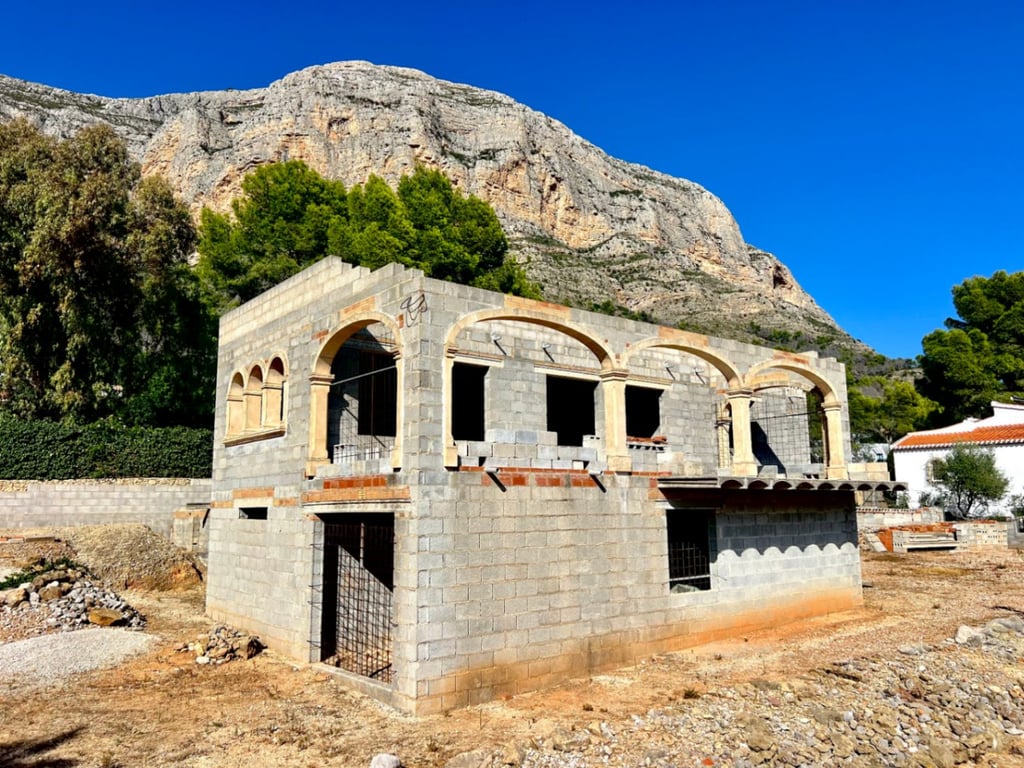 Propiedad con gran parcela, con una construcción para finalizar, en una demandada zona de Jávea - 33