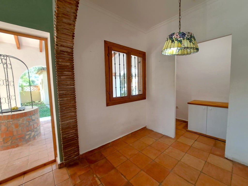 Villa familiar con piscina en venta en Orba - 21