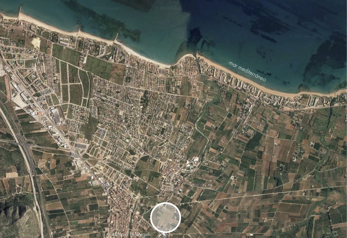 Projecte de Villa Exclusiva amb Vista a la Muntanya: Ampla Parcel·la Rústica a Prop d'El Vergel i Els Poblets - 2