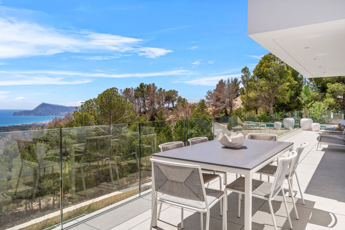 4-bed Villa in Altea photo 4