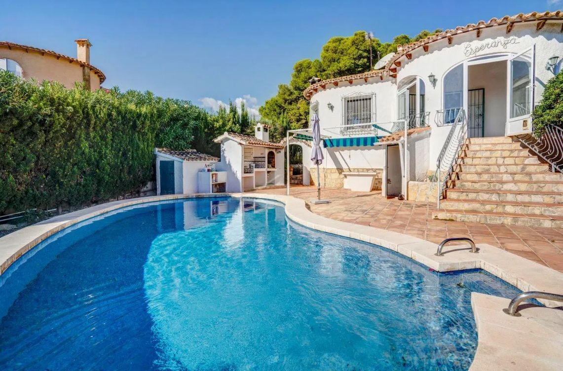 VILA EXCLUSIVA A CALPE: PISCINA PRIVADA, VISTES ESPECTACULARS DEL PEÑÓN DE IFACH - Oportunitat d'inversió de primer nivell! - 16