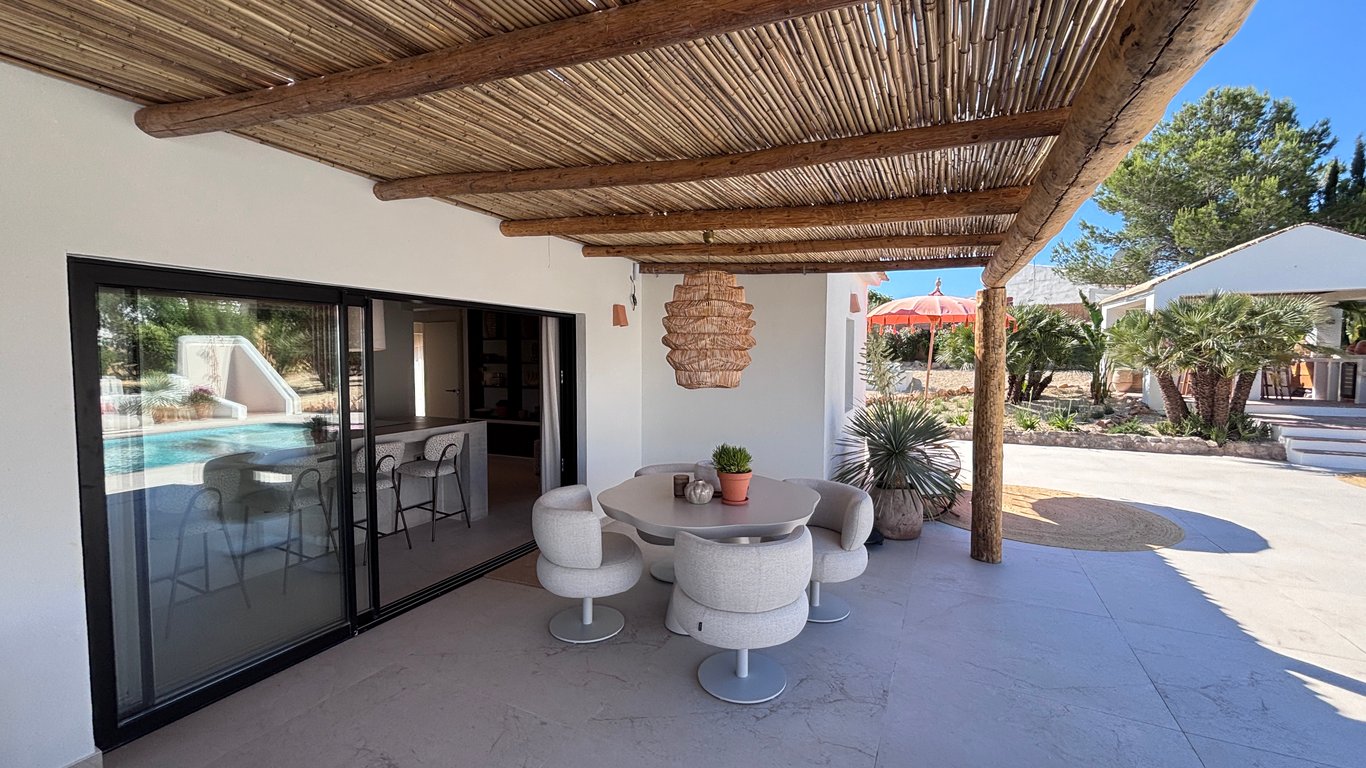 4-bed Villa in Jávea photo 11