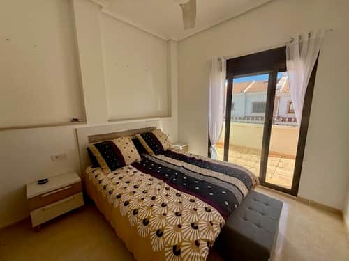 Rijwoning met 3 slaapkamers in San Miguel de Salinas — foto 24
