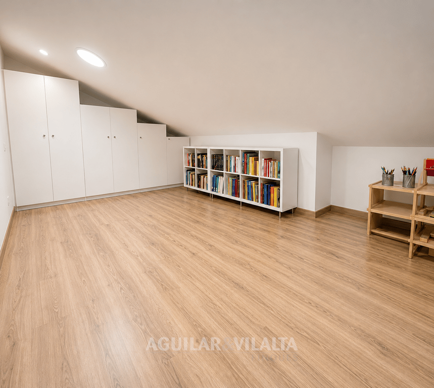 CASA UNFIMILIAR - 25