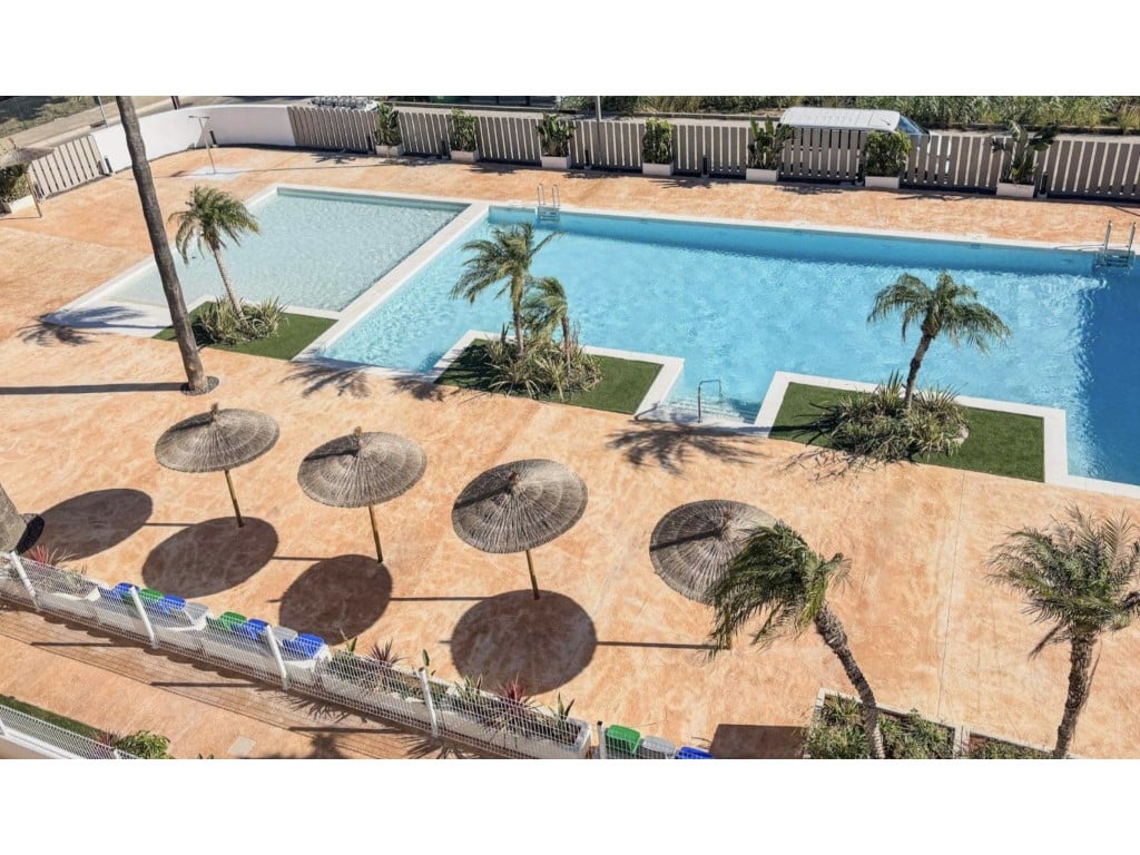 Brand-new 2-bed apartments in Denia with pool and terrace — terrace