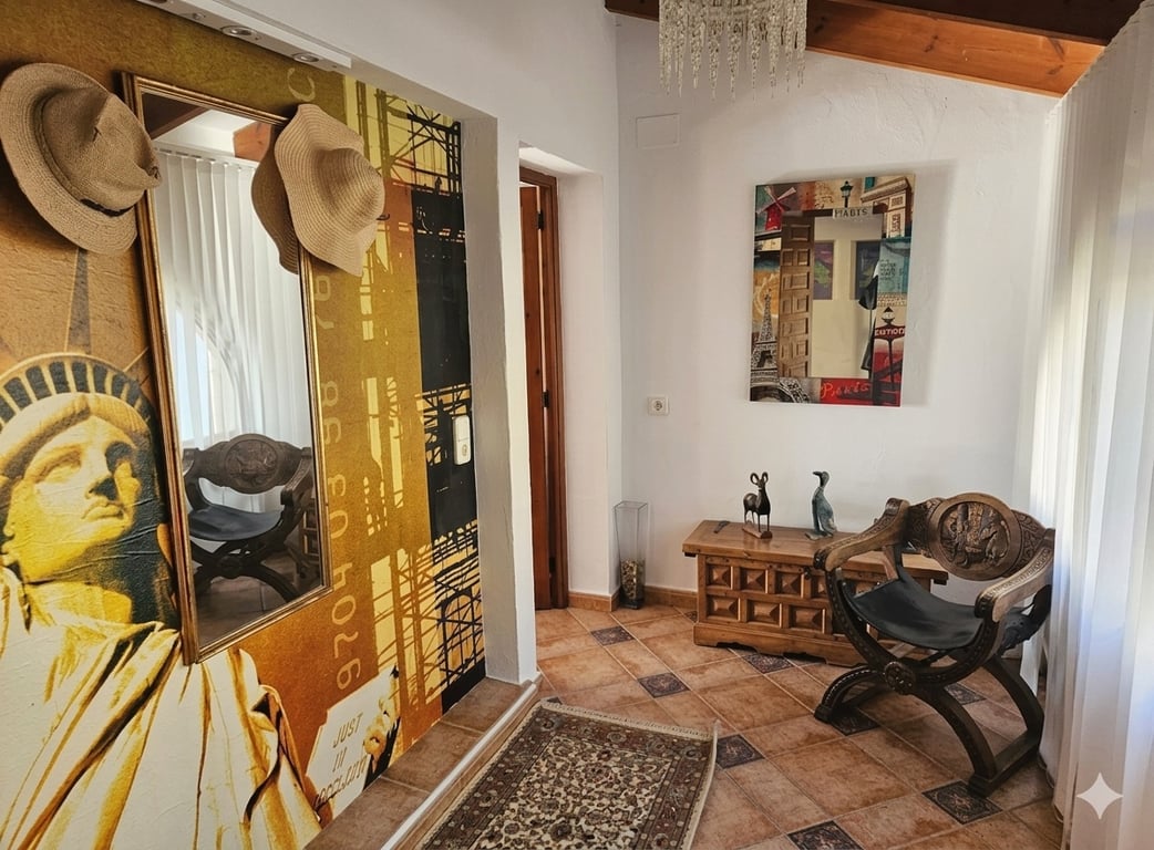 4-bed Villa in Moraira photo 11