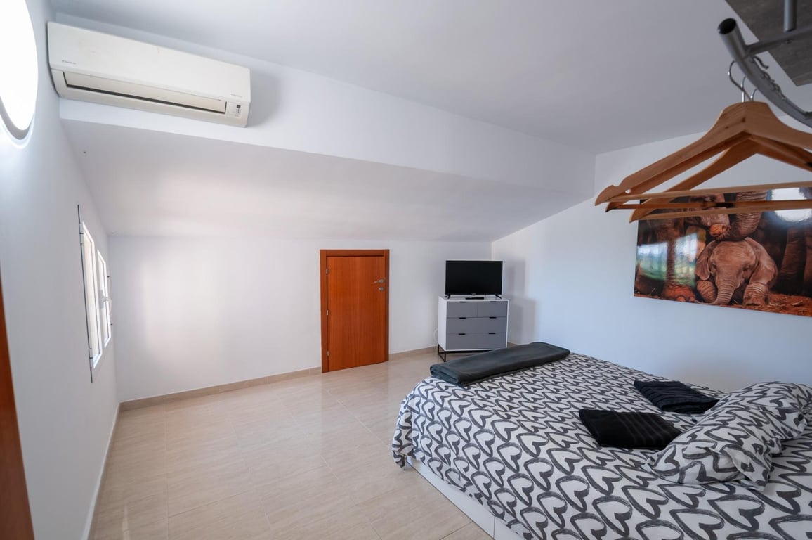 Property #RH21396 - 12