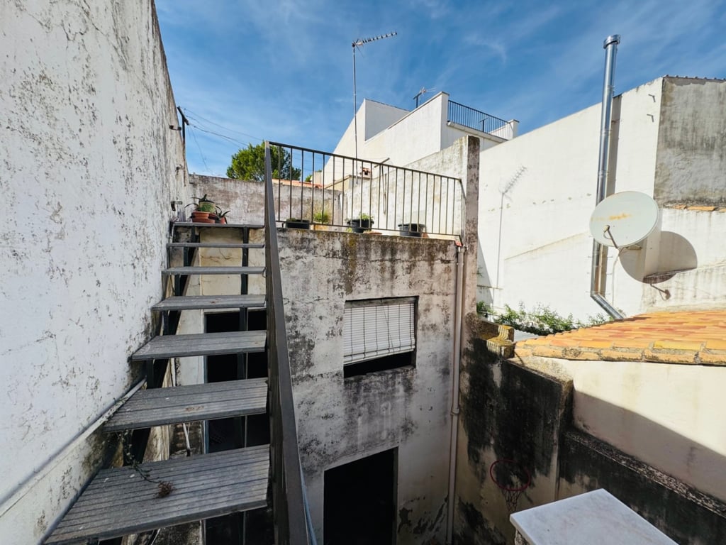 Casa de dos plantas en el centro de Orba (Alicante) - 19