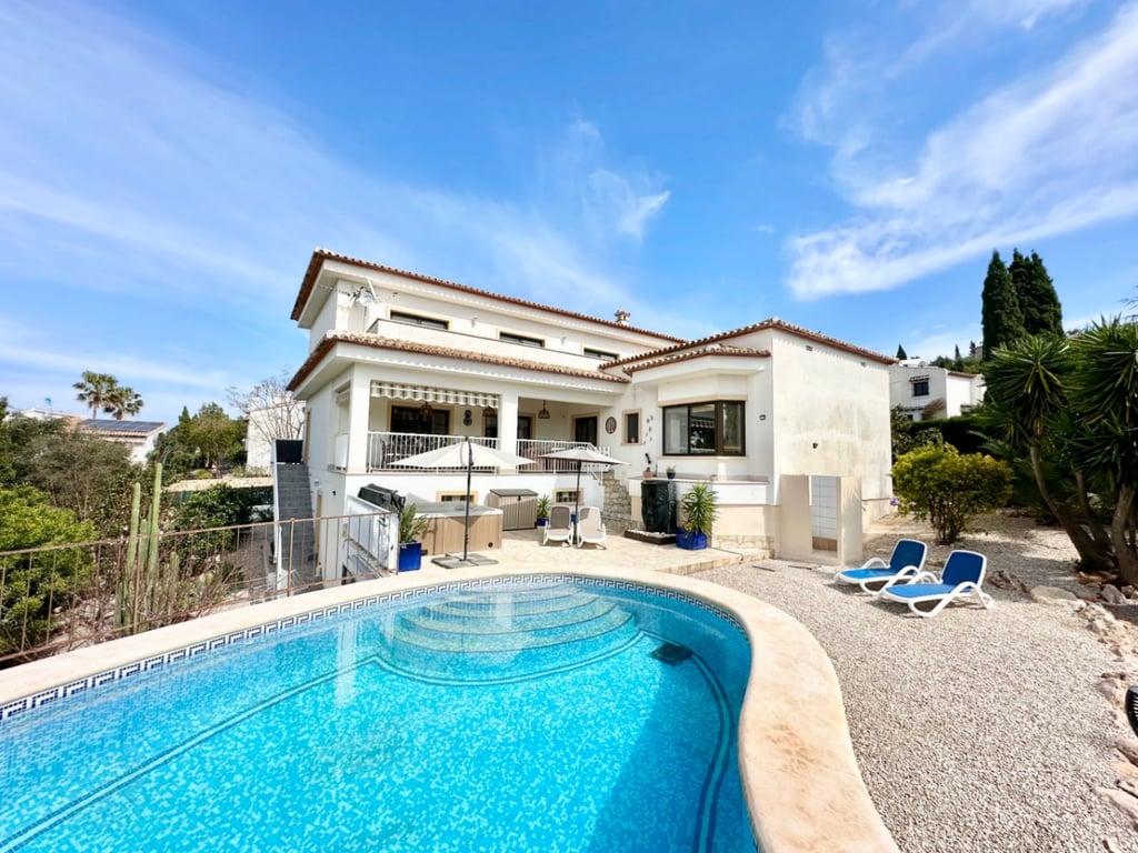 Tu oasis en Monte Pego: chalet con gran parcela, piscina y total privacidad - 6