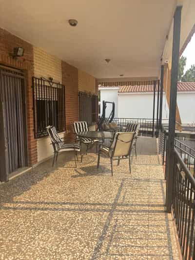   Chalet en venta 28