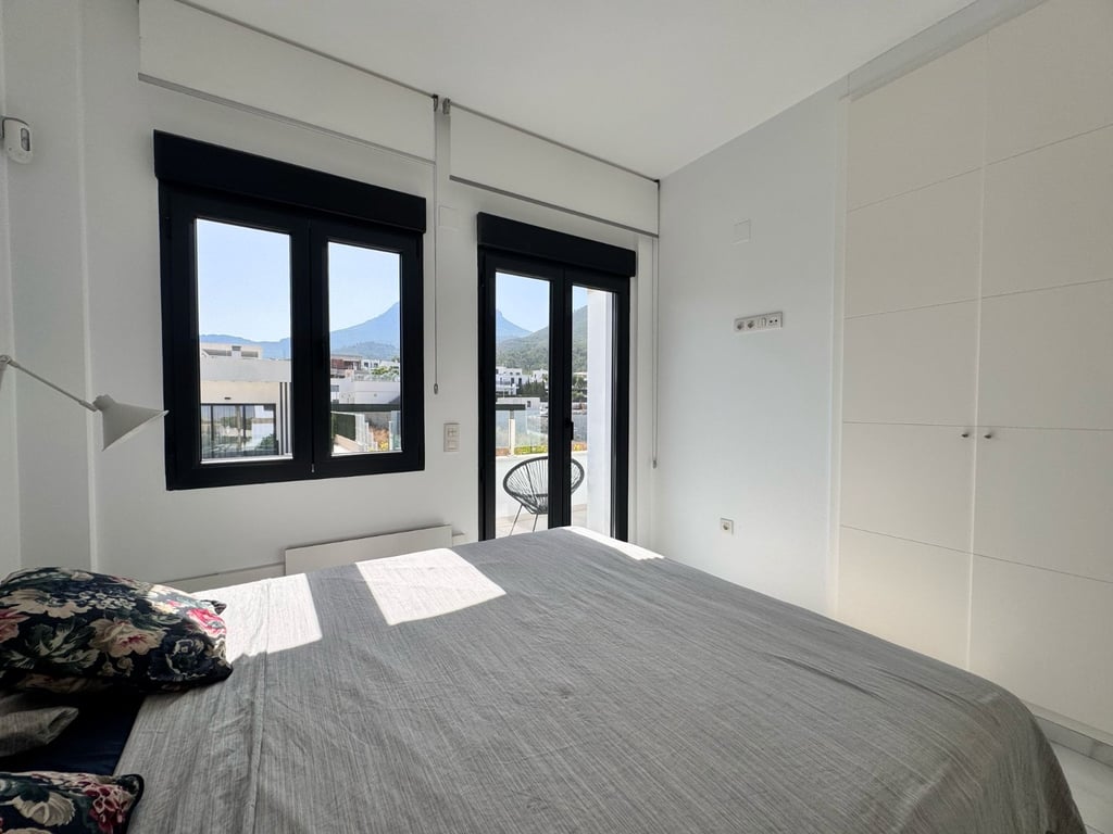 Property #RH20377 - 12